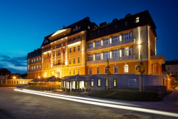 Lázeňský odpočinek ve Spa & Kur Hotel Harvey ****