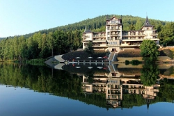 Luxusní Wellness Retro Riverside*****